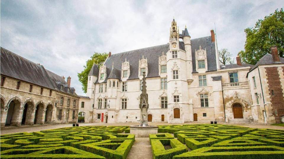 Mairie de BEAUVAIS